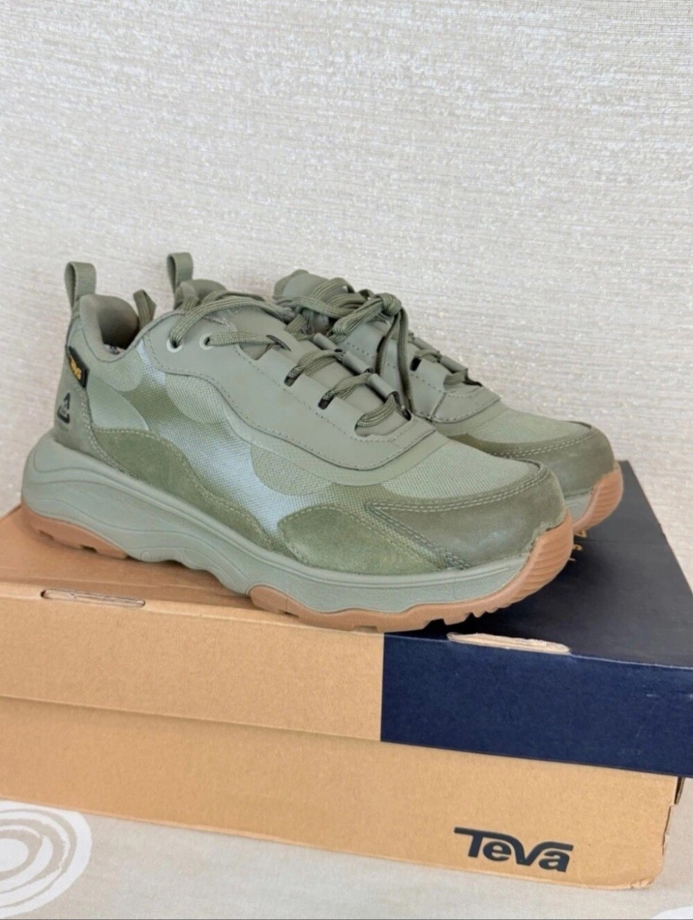 Teva  Geotrecca Low Burnt Olive Hiking Sneakers  Men's 8 , Women's 10 , New